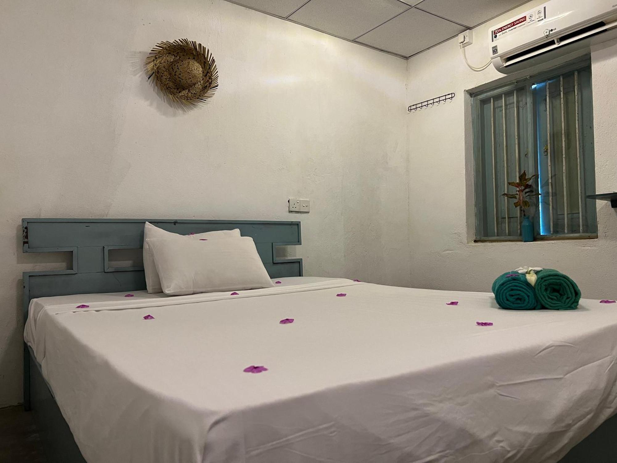 Cactus Arugambay Hostel Arugam Bay Exterior photo